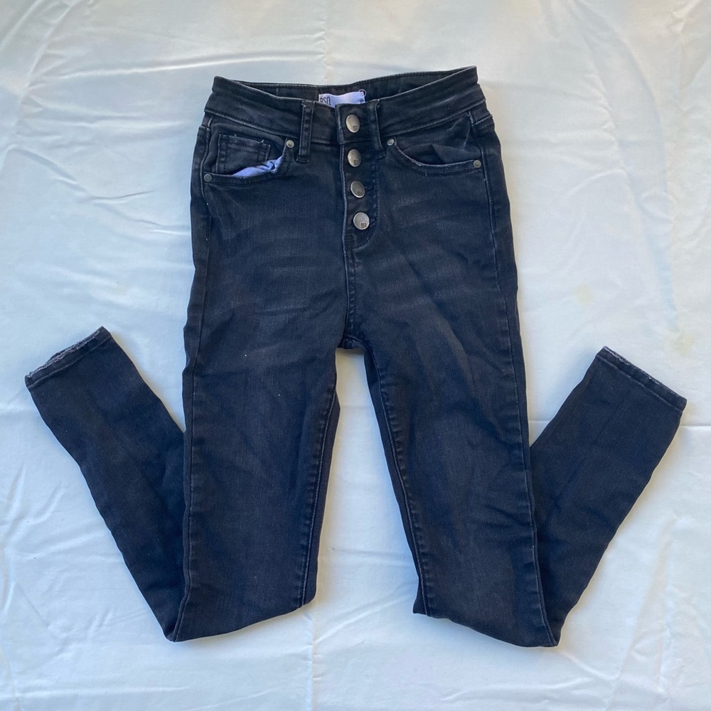 Girls Tilly’s Miami High Rise Black Dark Wash Jeans with Buttons